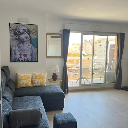 Apartman New Large - Monaco Border - Sea View - Lift - Parking Included *