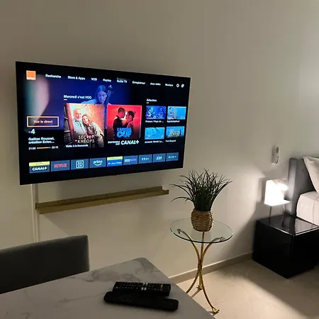 New Large - Monaco Border - Sea View - Lift - Parking Included Apartman *