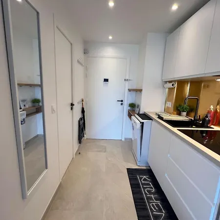 New Large - Monaco Border - Sea View - Lift - Parking Included Apartman