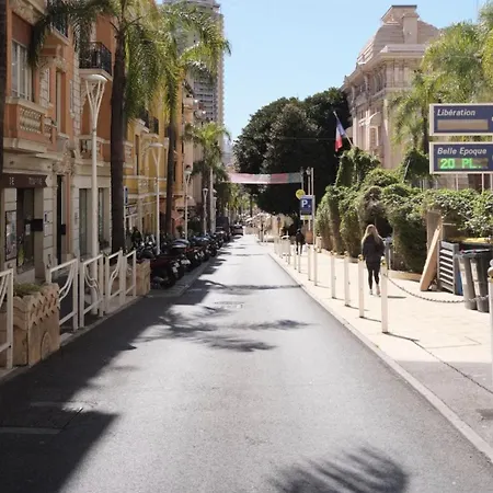 New Large - Monaco Border - Sea View - Lift - Parking Included Apartament *